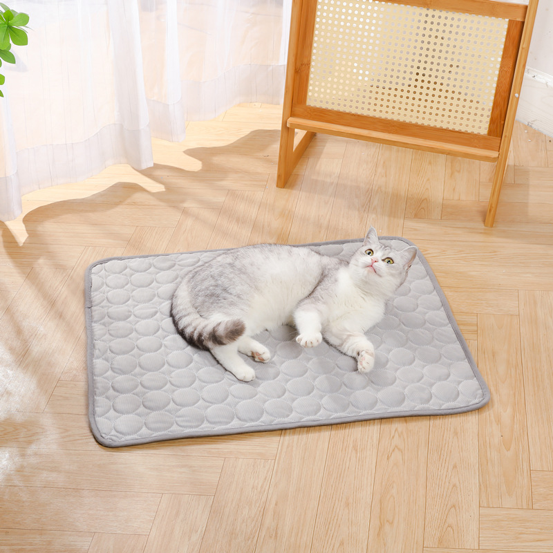 Cooling Blanket Hot Sleepers - 犬猫用ペット冷却マット 夏用冷却パッド 睡眠用ベッドマット ソファブランケット 小型・中型ペット用 室内・屋外兼用